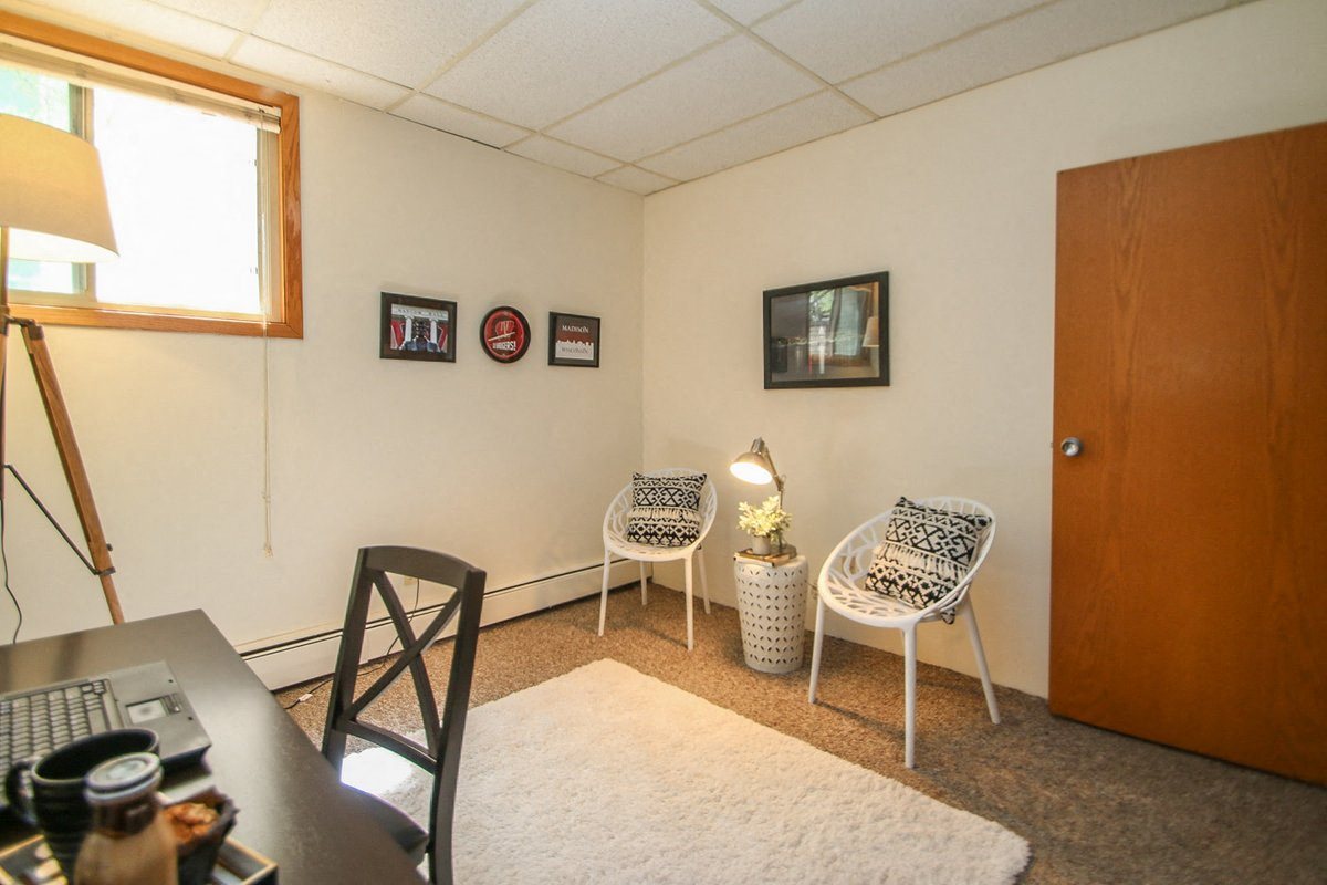 Gallery Photo 13